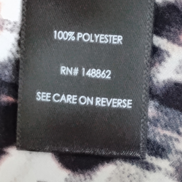 torrid Animal Print Blouse watercolor Artsy 3X - Picture 8 of 10